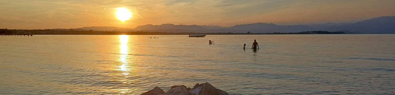 Tramonto sui campi di Terre di Sfera